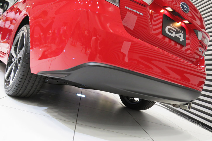 スバル・インプレッサG4（リアバンパー）