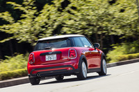 MINIクーパー 3ドア（FF/7AT）【試乗記】の画像