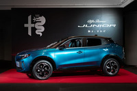 「ジュニア」のボディーサイズは全長×全幅×全高＝4195×1780×1585mm、ホイールベースは2560mm。サイズ感は「トヨタ・ヤリス クロス」や「フォルクスワーゲンTクロス」に近い。