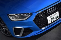 一新されたフロントまわりのデザインは、見る者にアグレッシブかつ先進的な印象を与える。