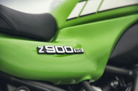 カワサキのネイキッドバイク「Z900RS」は、2017年12月にデビュー。翌2018年3月には、カフェレーサースタイルのカスタマイズが施された「Z900RSカフェ」が発売された。