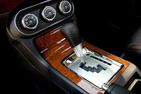 トランスミッションはCVTが組み合わされ、これに「AS＆G」も備わり、低燃費化が図られた。