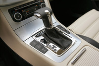 V6モデルには6段DSGが組み合わされる。