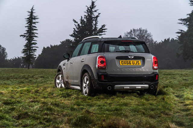 MINIクーパーS クロスオーバーALL4（4WD/8AT）【海外試乗記】 この大き