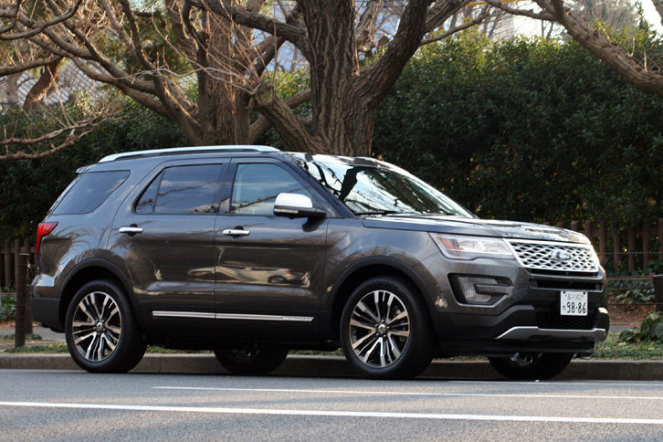 日本におけるフォードの販売を支えていたのは、今も昔も「エクスプローラー」だった。写真はフォード・ジャパン・リミテッドが最後に日本に導入したモデルとなった「エクスプローラー タイタニアム」。……やべえ。涙出てきた。