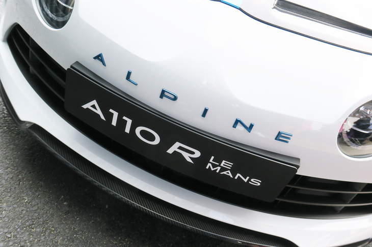 アルピーヌA110 Rルマン（「ALPINE」バッジ）