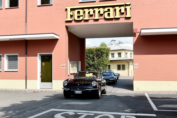 フェラーリ330GTC（1966）