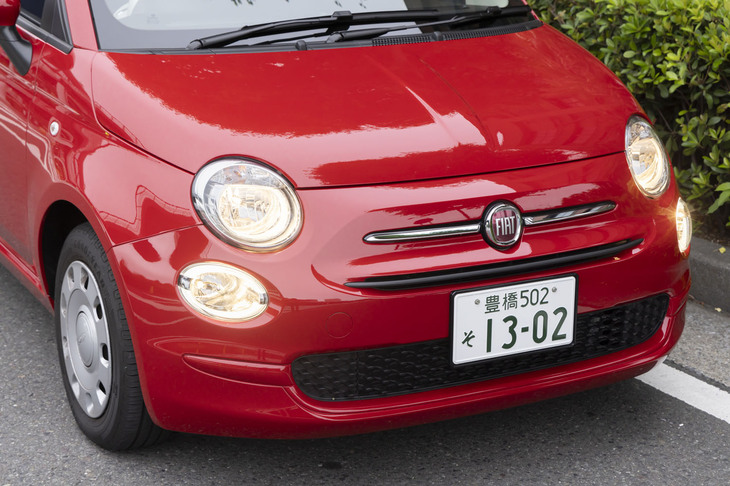 デザインモチーフは“ヌオーヴァ500”こと2代目「フィアット500」。デビュー当初と変わらず今でもかわいらしさは一級品だ。