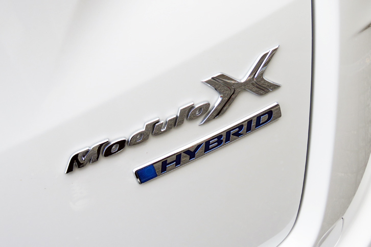 ホンダ・フリードハイブリッド モデューロX Honda SENSING（7人乗り、ナビゲーションシステム装着車）