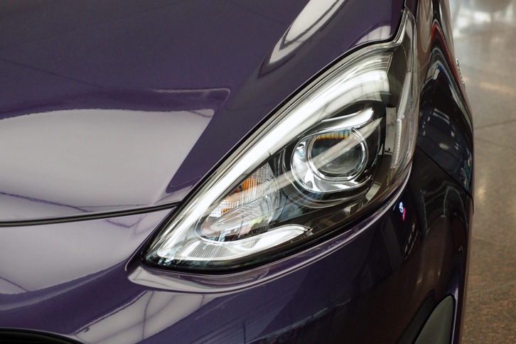 アクアG（ヘッドランプ）