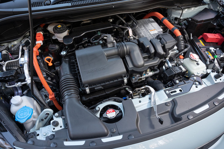 今回のマイナーチェンジにより、「e：HEV」のパワーユニットはエンジンの最高出力が98PSから106PSに、モーターの最高出力が109PSから123PSに、それぞれ向上している。