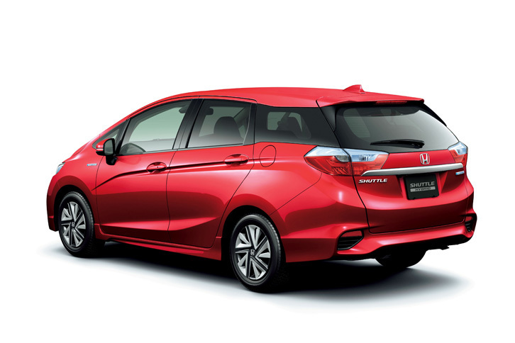 「シャトル ハイブリッドX」のリアビュー。写真のボディーカラーはプレミアムクリスタルレッド・メタリック。