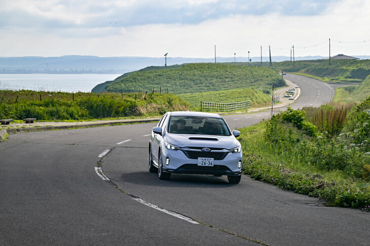 北海道では下道での追い越しは日常茶飯事なのね。最初は抜くのも抜かれるのも、ちょっとビビりました（笑）。