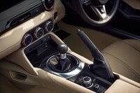 マツダが「ロードスター35周年記念車」の価格を発表　注文受け付けもスタートの画像