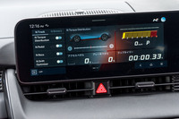 セッティングメニューの項目をさらに掘り下げてみる。「Nトルクディストリビューション」では前後モーターのトルク配分をドライバーが10段階で設定できる。