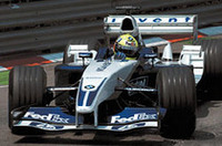 
	2003年に4勝をあげ、コンストラクターズランキングで2位に入った「BMWウィリアムズF1」も見ることができる。ガードマン付きで、近寄ることはできないが……。
	 