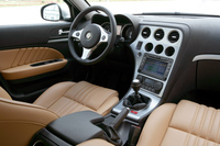 アルファロメオ・アルファ159 2.2 JTS（FF/6MT）／3.2 V6 Q4（4WD/6MT）【海外試乗記】の画像