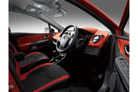 インテリアカラーは「ルージュ」。