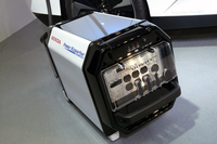 最大で9kWの電力を供給できる、外部給電器の「ホンダ・パワーエクスポート コンセプト」。
    