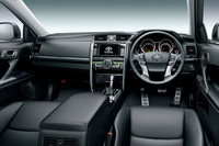 「トヨタ・マークX」新たな顔で新発売の画像