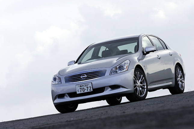 【スペック】全長×全幅×全高＝4755×1770×1450mm／ホイールベース＝2850mm／車重＝1610kg／駆動方式＝FR／3.5リッターV6DOHC24バルブ（315ps/6800rpm、36.5kgm/4800rpm）／価格＝380万1000円（テスト車＝462万9200円)