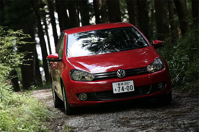 【スペック】全長×全幅×全高＝4210×1790×1485mm／ホイールベース＝2575mm／車重＝1270kg／駆動方式＝FF／1.2リッター直4SOHC8バルブターボ（105ps/5000rpm、17.8kgm/1500-4100rpm）／価格＝263万円（テスト車＝同じ）