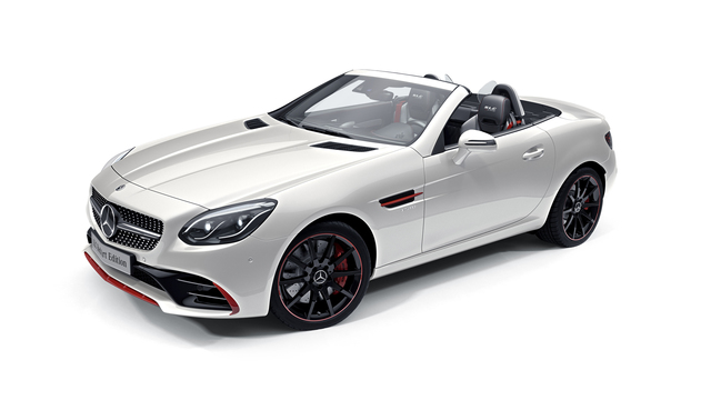 メルセデスベンツ　SLA 2017 Mercedes-AMG SLC43 Red Art Edition Obsidian Black - YouTube