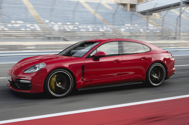 ポルシェ、「パナメーラ」に伝統の「GTS」を追加設定 【ニュース】 - webCG