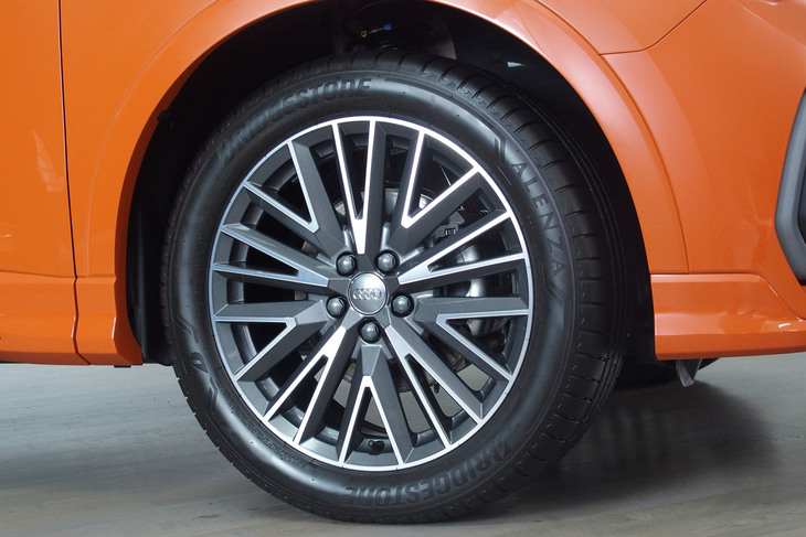 アウディQ3（ホイール）