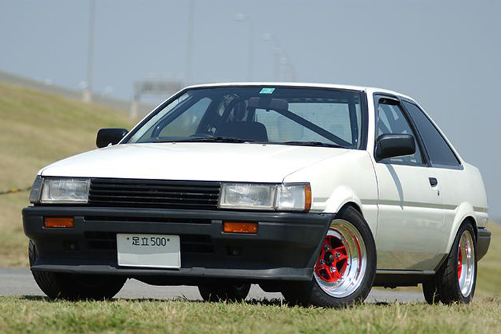 クマの何台目かのハチロク。