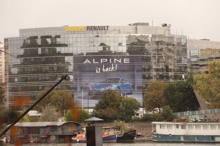 ブーローニュ・ビアンクールにあるルノー本社。