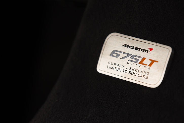 「LT（ロングテール）」の名は1997年にFIA GT選手権やルマン24時間を戦った「マクラーレンF1 GTR“ロングテール”」に由来する。「675LT」シリーズはその精神を受け継ぐモデルという位置付け。