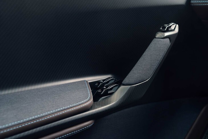 ランボルギーニ・ランザドール（ドアパネル）