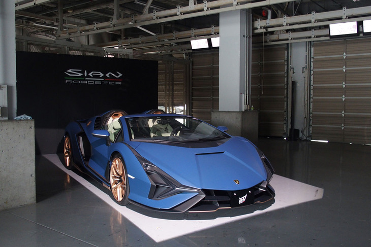 ランボルギーニ・シアン ロードスター