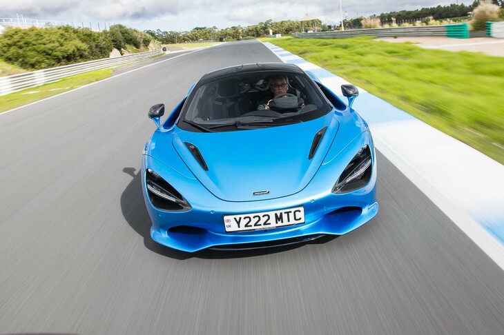 マクラーレン750S