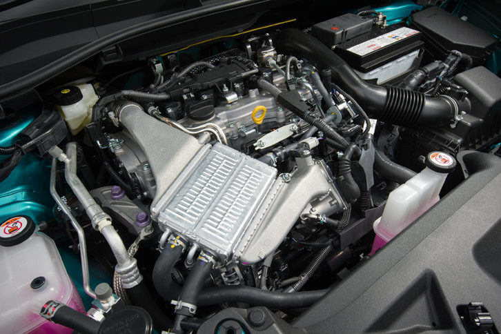 「S-T」「G-T」には「オーリス」のターボ車と同じ、水冷式インタークーラーを備えた1.2リッター直噴ターボエンジンが搭載される。