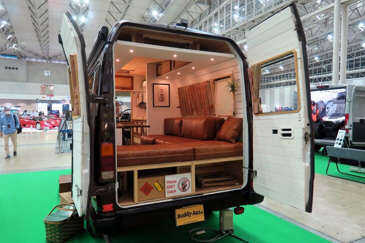 メルセデス・ベンツ・トランスポーター310D VANLIFEカスタム（1991年／BUDDY-AUTO）