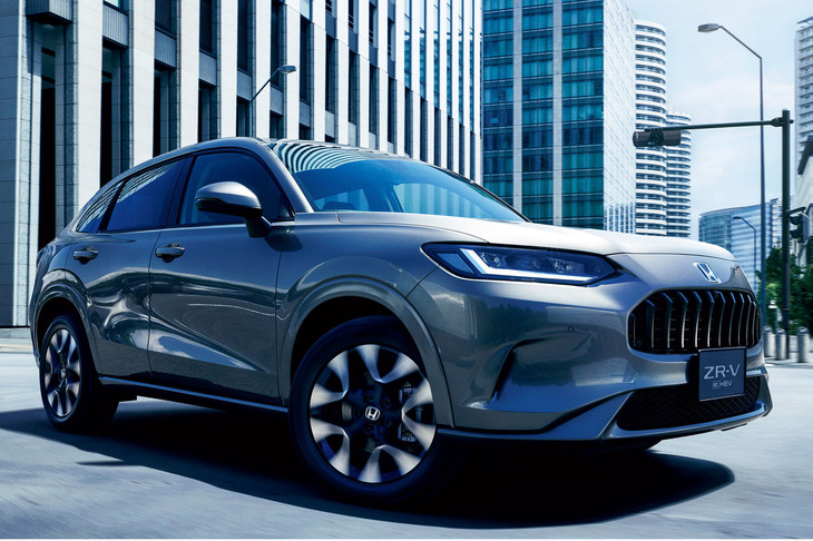 コンパクトSUV「ヴェゼル」とミドルクラスSUV「CR-V」の間に位置するモデルとして登場したホンダの「ZR-V」。全長×全幅×全高＝4570×1840×1620mmというボディーサイズは、次世代のグローバルSUVというZR-Vのキャラクターを示している。