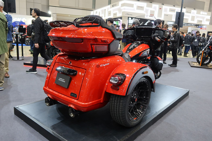 ハーレーダビッドソンCVOストリートグライド3リミテッド