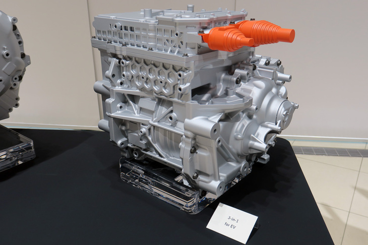 EV用の「3-in-1」は、モーターとインバーター、減速機をモジュール化したものだ。