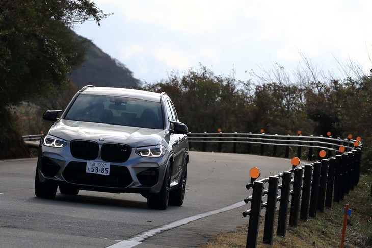 搭載される3リッター直6ツインターボエンジンは、スタンダードな「X3 M」よりも30PS強力な最高出力510PSを発生する。