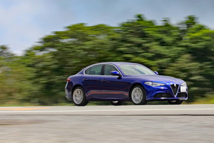 アルファ・ロメオ・ジュリア2.0ターボ スプリント