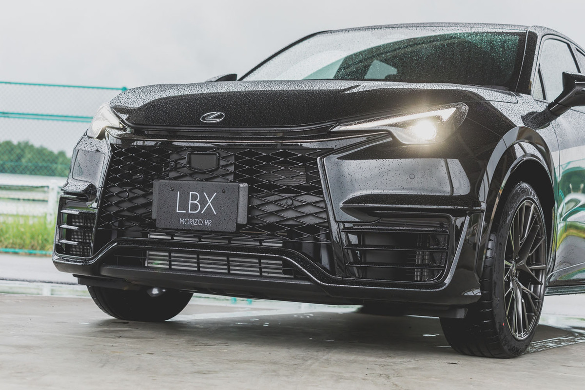 レクサスLBX MORIZO RR（4WD/6MT）／LBX MORIZO RR（4WD/8AT