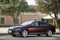 新型パサート／パサートヴァリアントの受注開始