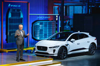 2018年3月に発表された「I-PACE」。欧州プレミアムブランドがリリースする高性能BEVの先駆けとなった。