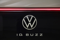 フォルクスワーゲンID. Buzzプロ ロングホイールベース／GTXロングホイールベース【海外試乗記】の画像