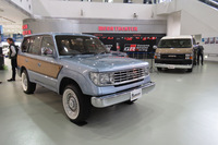 会場には、フレックスの新サービスである「Renoca（リノカ）」によってカスタマイズされた車両も展示されていた。