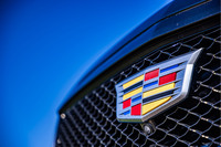 創立は1902年と、120年を超す歴史を誇るキャデラック。いまも先進性とモダンなラグジュアリネスを体現したクルマを輩出し続けている。