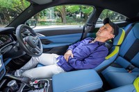 「それでも眠くなったら、安全なところにクルマを止めて寝るしかない」