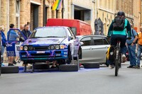 サービスパークはまんま、街の広場と周辺の路上です。